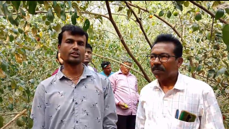 “স্মার্ট চাষে সমৃদ্ধি” – আধুনিক কৃষিতে এগিয়ে চলার পথ দেখাচ্ছে রাজ্য সরকার!