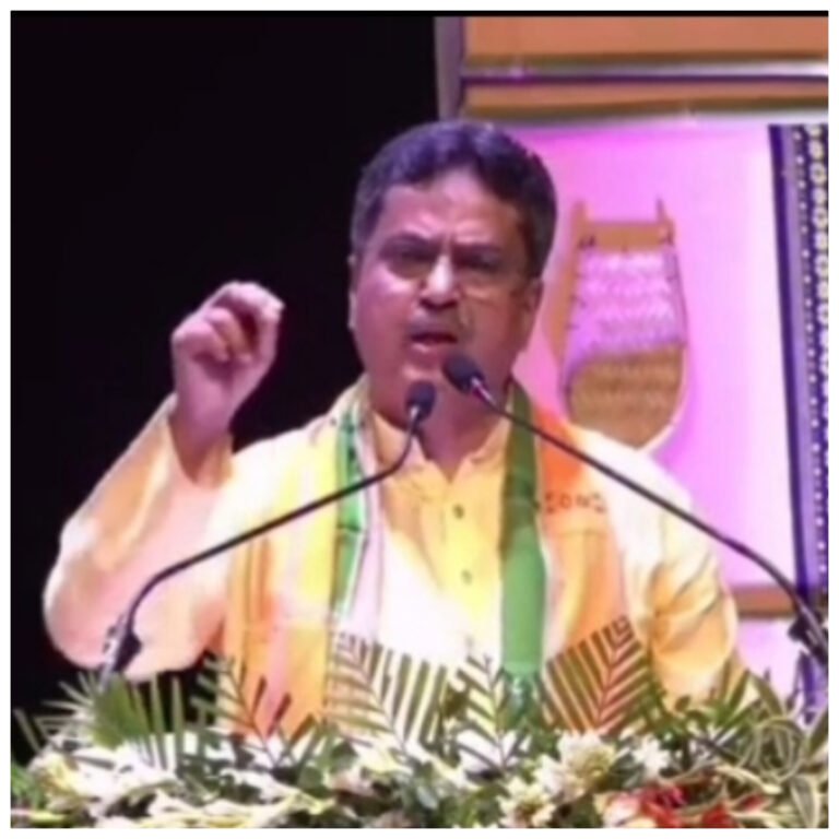 “‘বিজেপি করে কি পাইসত?’— বিরোধীদের কটাক্ষে কর্মীদের সতর্ক করলেন মুখ্যমন্ত্রী”