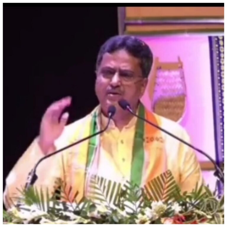 “দলবিরোধী কর্মকাণ্ডে কড়া বার্তা! ‘কেমোথেরাপি’ দেওয়ার হুঁশিয়ারি মুখ্যমন্ত্রীর”